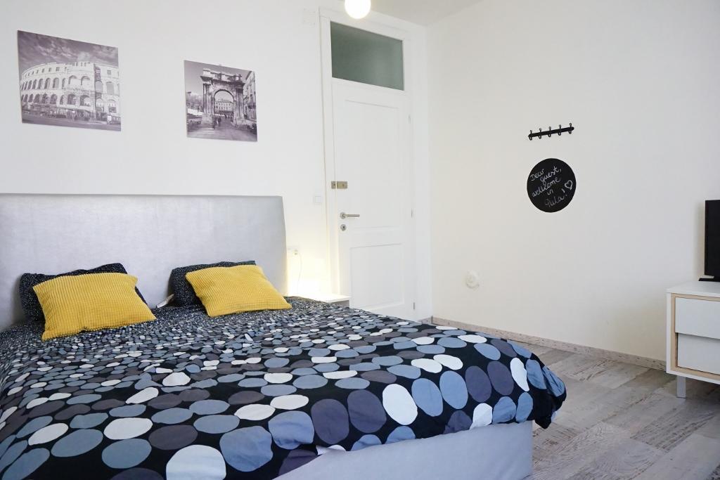 Hostel Ljiljana Pola Esterno foto
