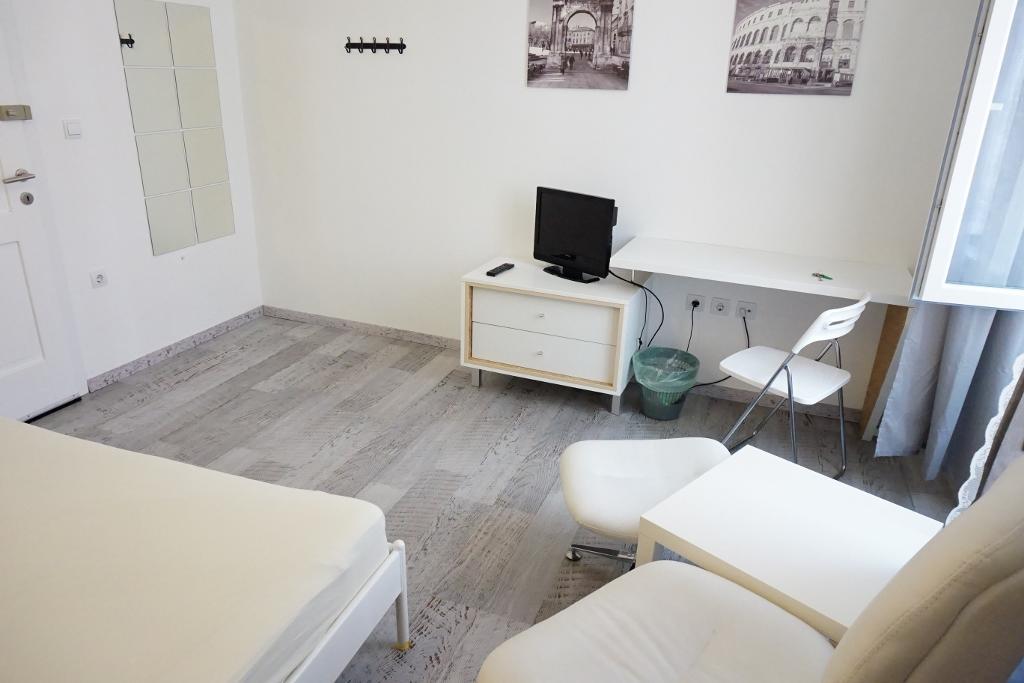 Hostel Ljiljana Pola Esterno foto